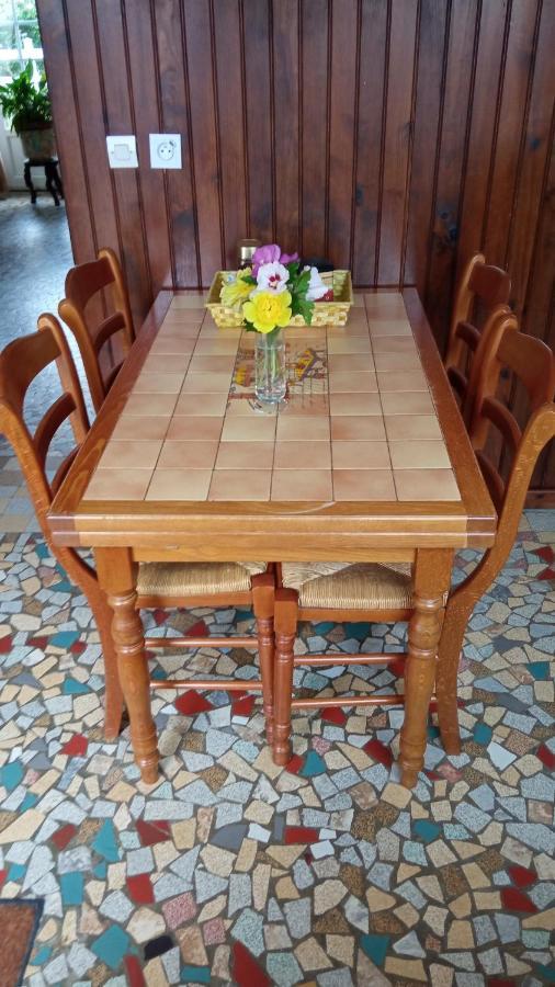 Chantilly ,Petit Dejeuner Et Table D'Hotes Possible Noyers  Luaran gambar