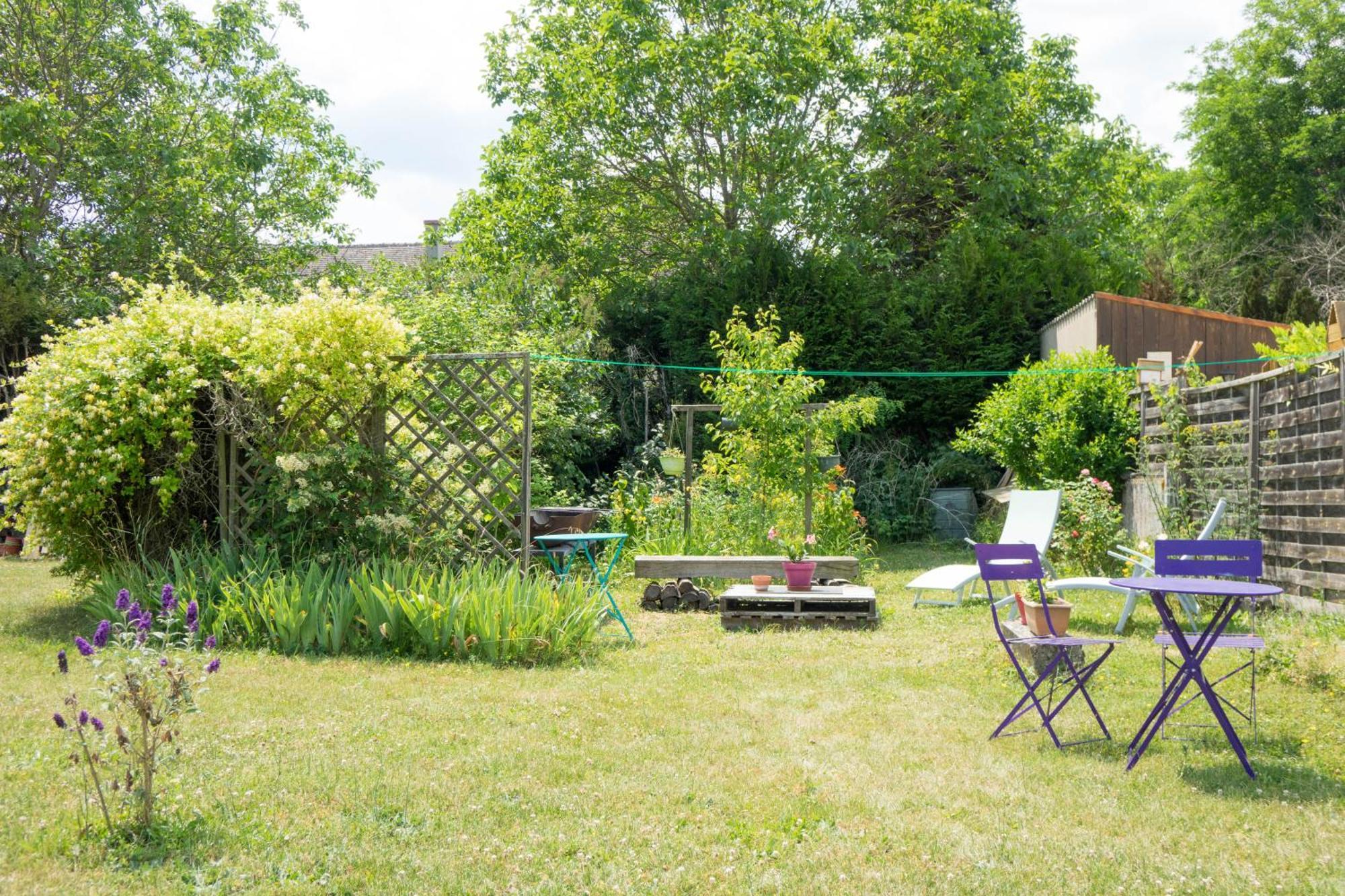 Chantilly ,Petit Dejeuner Et Table D'Hotes Possible Noyers  Luaran gambar