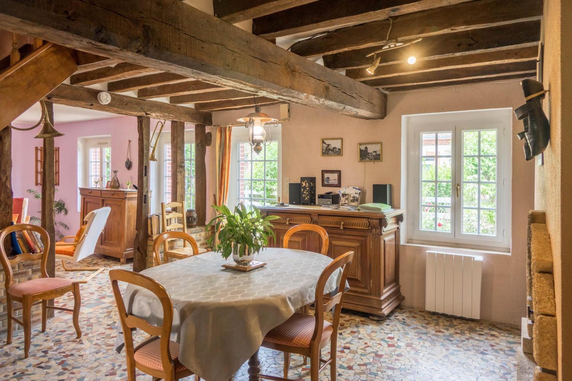 Chantilly ,Petit Dejeuner Et Table D'Hotes Possible Noyers  Luaran gambar